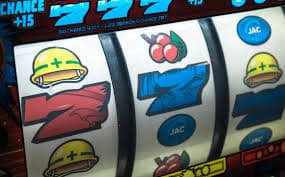 Philippine English interface on Lucky Slots platform for local players